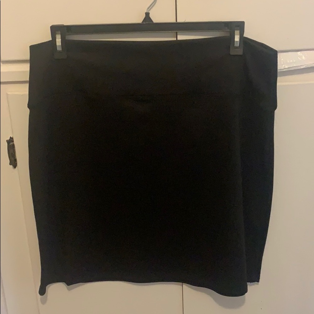 Black skirt size 2x